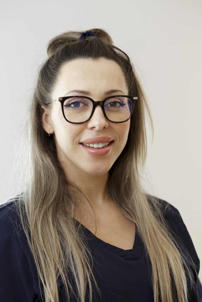Raluca assistante dentaire